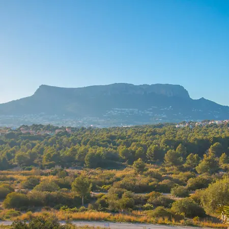 Iris By Abahana Calpe