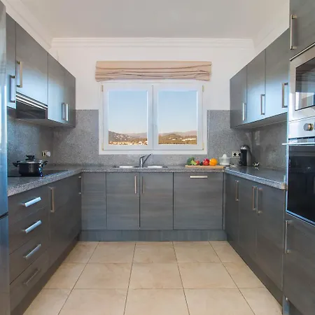 Villa Iris By Abahana